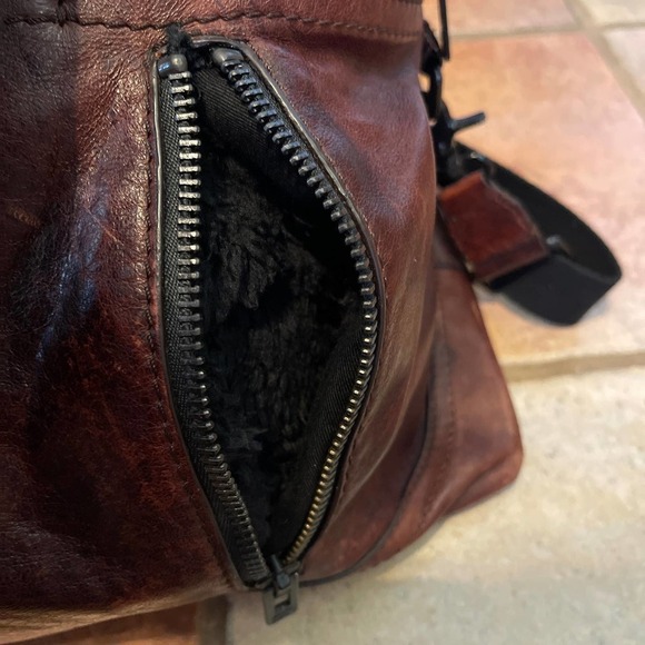 ROGUE VINTAGE LEATHER SHERPA LINES WEEKENDER BAG - Picture 6 of 10